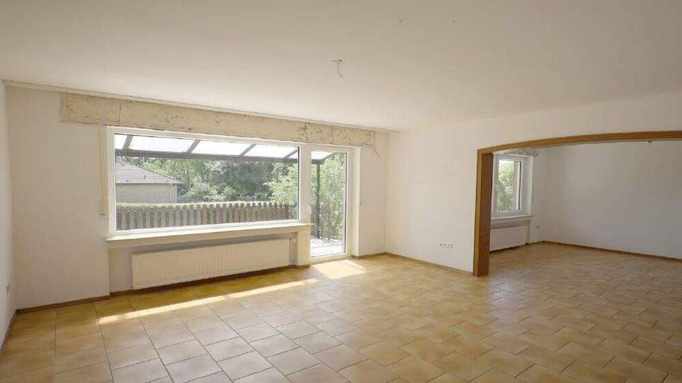 Erftstadt-Erp! Freistehender Bungalow mit Garten und Garage in ruhiger Lage (CA 4879)