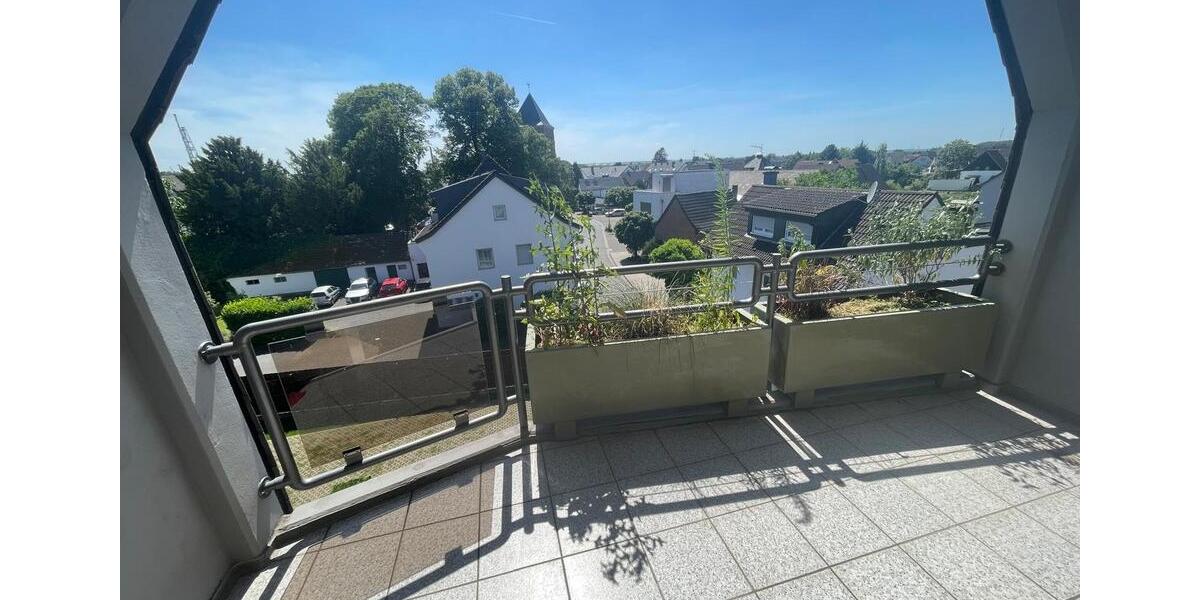 Dachgeschoßwohnung Niederkassel - 2 Zimmer, 63 m&sup2;, 239.000&euro; | Angebot:26056558