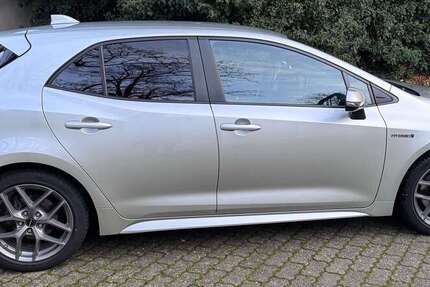 Toyota Corolla 93.910 km 21.500 &euro; Köln 50933