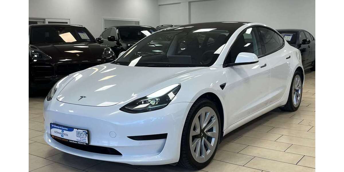 Tesla Model 3 34.639 km 26.850 &euro; Bonn 53227