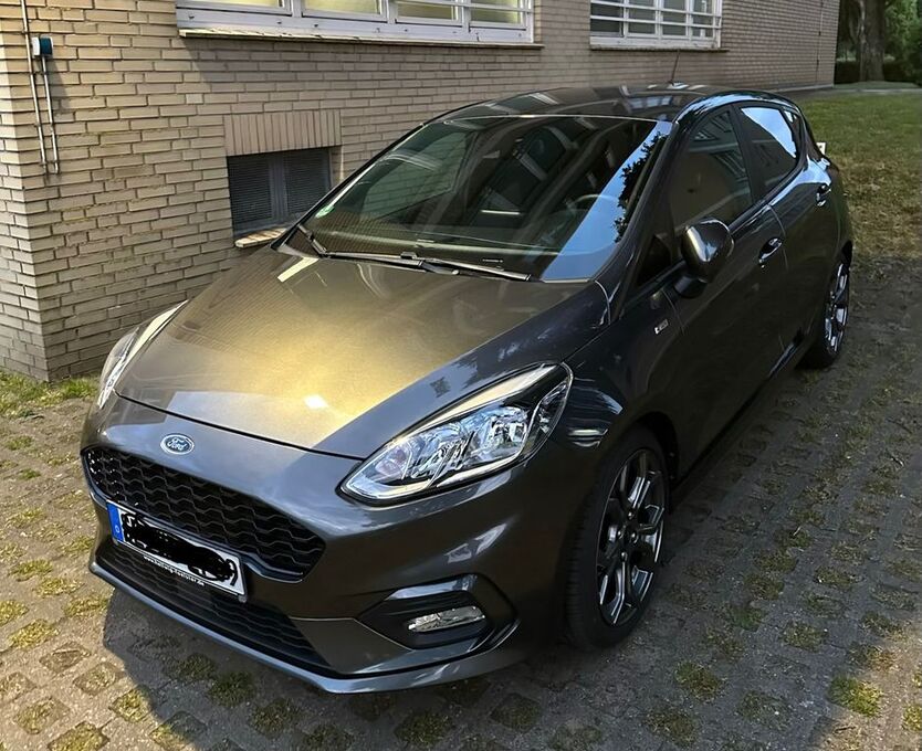 Ford Fiesta 124.000 km 8.700 € Brühl 50321