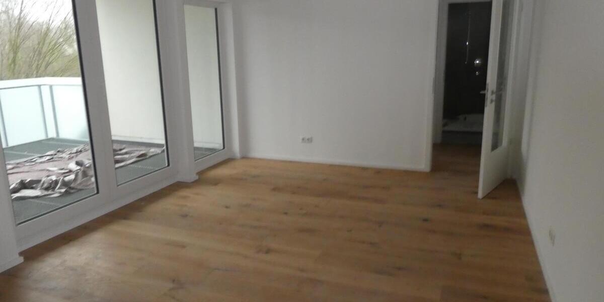 Neue helle Dachgeschoßwohnung mit moderner Heiztechnik im Energiesparhaus Bonn-Endenich - Dachgeschoßwohnung Bonn Dransdorf | Angebot:24049039