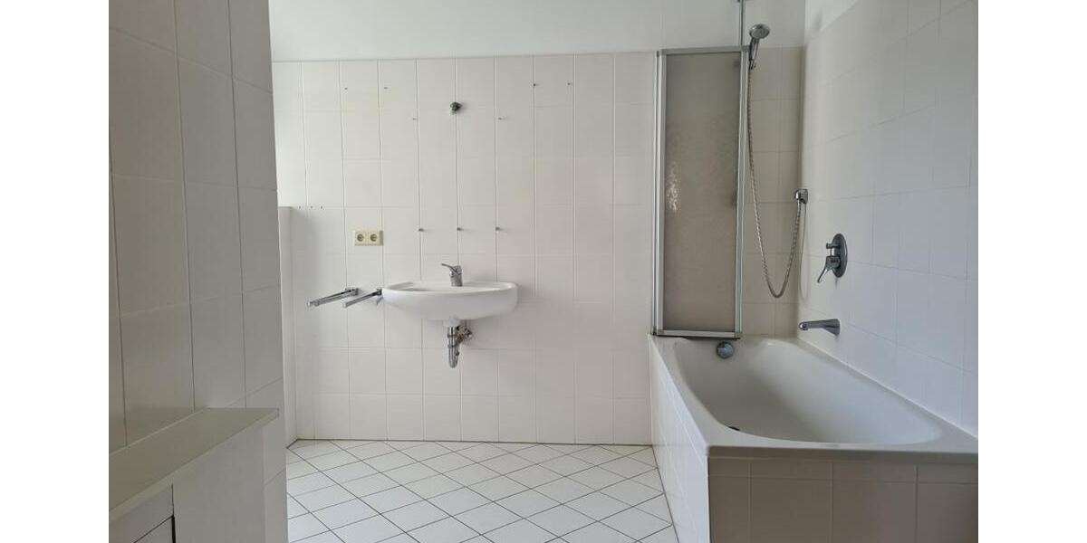 Etagenwohnung Bonn Lannesdorf - 4 Zimmer, 120 m&sup2;, 1.500&euro; | Angebot:25838679