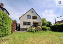 Von H auf A+ Freistehendes Einfamilienhaus in Troisdorf-Spich mit Ausbaureserve und großem Garten