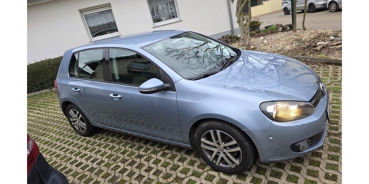 VW Golf 144.000 km 7.499 &euro; Remagen 53424