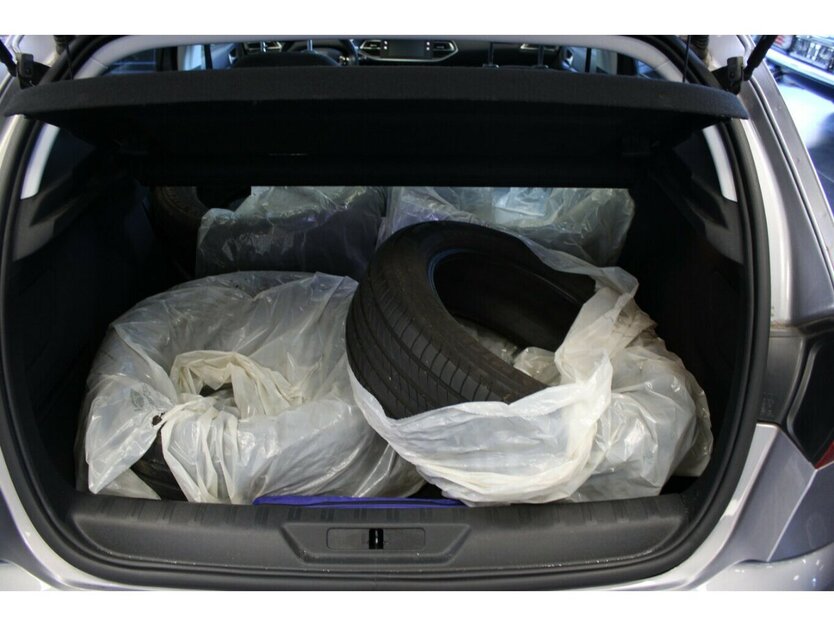 Peugeot 308 PureTech 130 GPF Style 81.569 km 11.980 € Euskirchen 53881