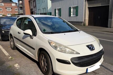 Peugeot 207 108.559 km 3.000 &euro; Köln 51067