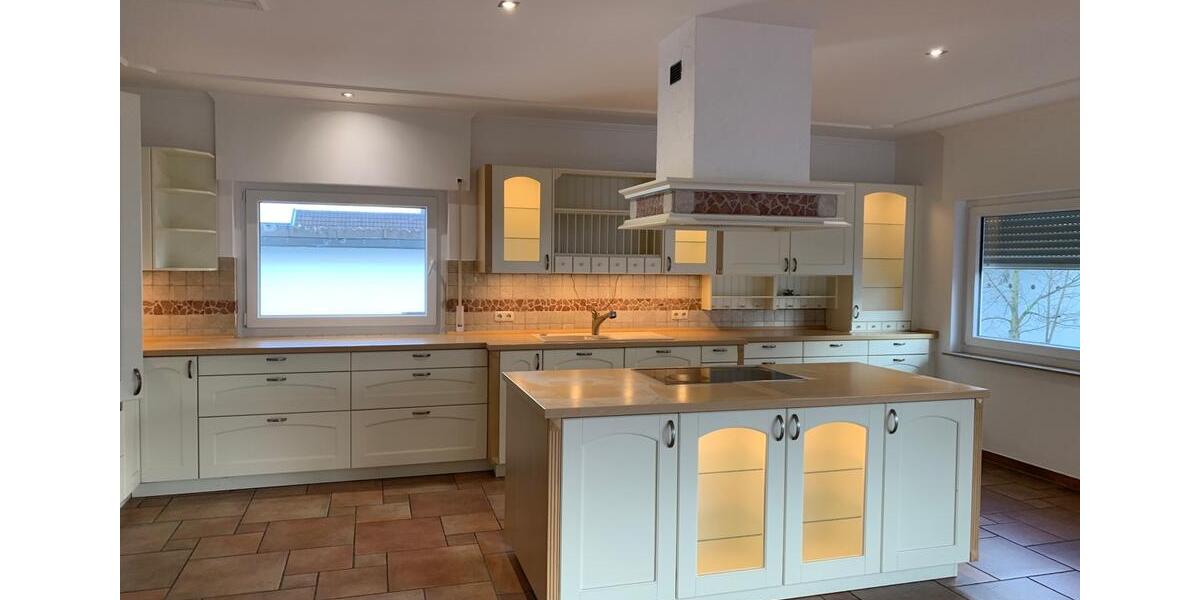 Etagenwohnung Königswinter - 4 Zimmer, 135 m&sup2;, 990&euro; | Angebot:26309168