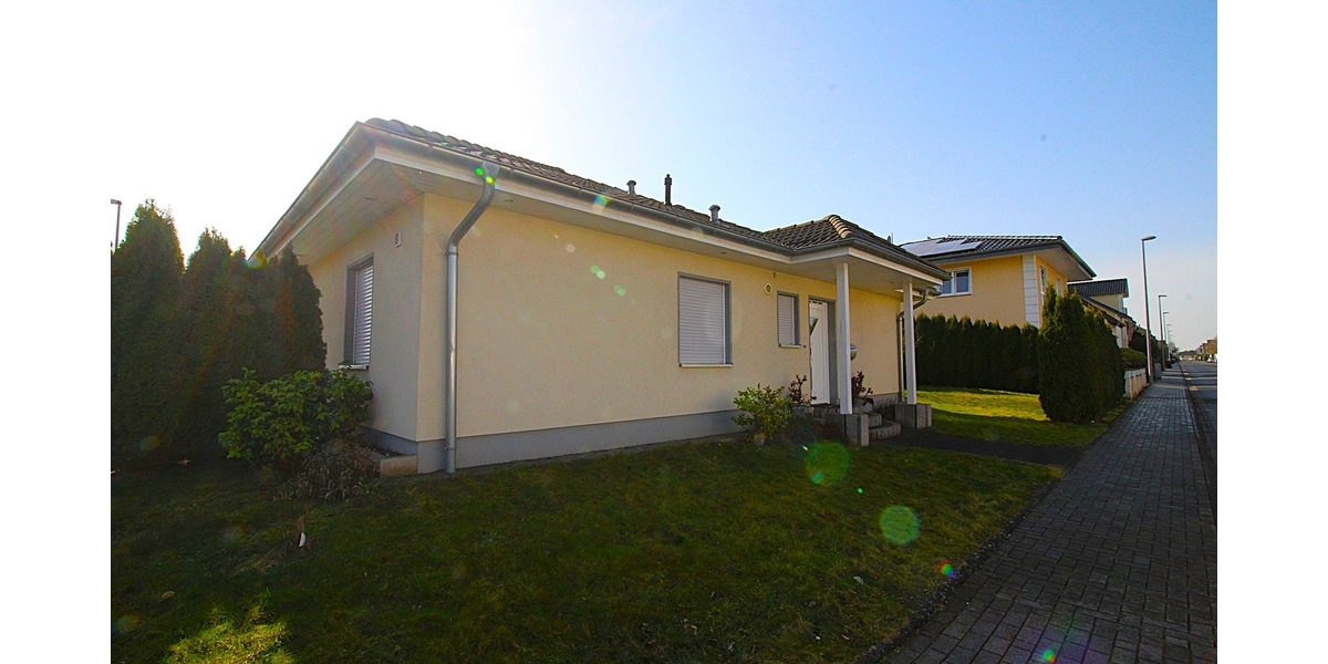 Treppensteigen war gestern! Top gepflegter, nahezu neuwertiger Bungalow auf schönem Sonnengrundstück! - Einfamilienhaus Weilerswist | Angebot:25920136