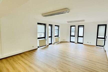 Büro in Bonn 975 € 103 m² zimmer