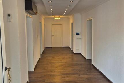 Wunderschöne Wohnung im Bungalow EG mit Klimaanlage zu vermieten 5 zimmer