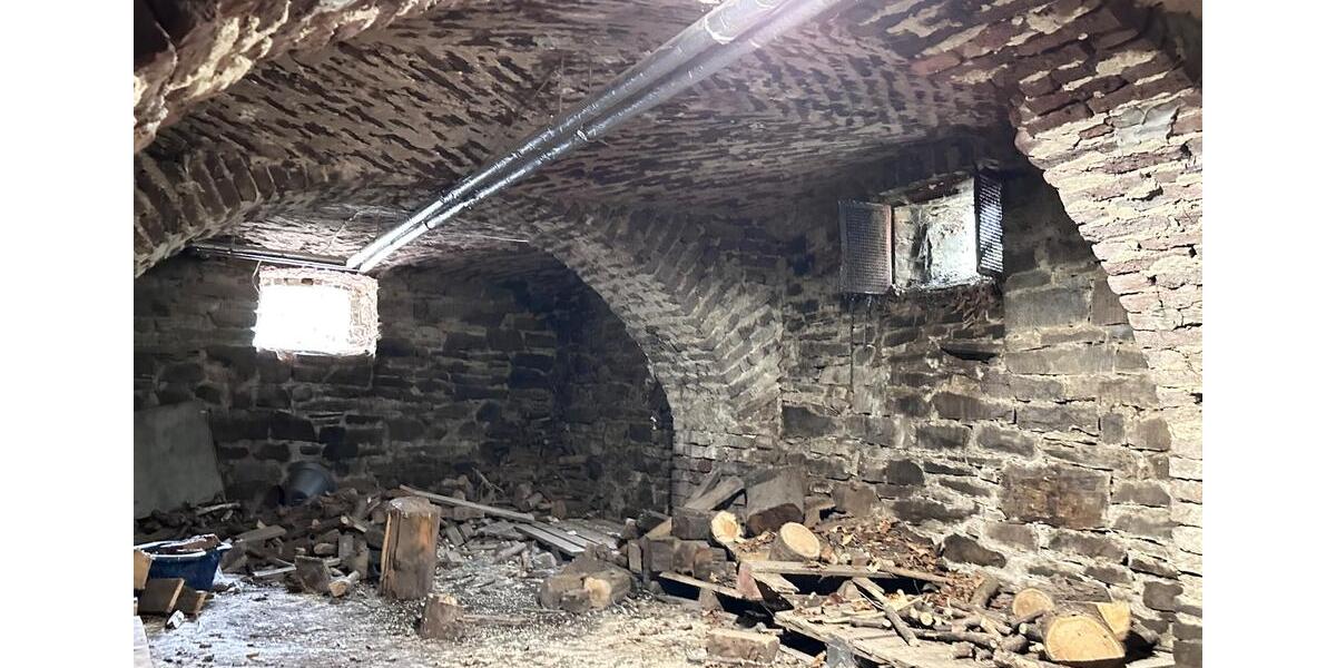 Bauernhaus, Landhaus Hennef (Sieg) - 5 Zimmer, 180 m&sup2;, 489.000&euro; | Angebot:26974000