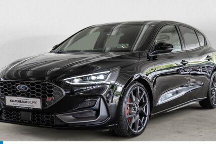 Ford Focus 5.329 km 32.890 € Bergisch Gladbach 51469