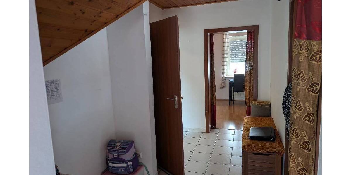 Etagenwohnung Niederkassel - 2 Zimmer, 53 m&sup2;, 500&euro; | Angebot:26910470