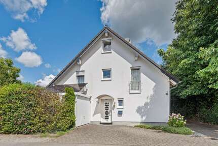 Haus zum Kaufen in Siegburg 498.000 € 138 m²
