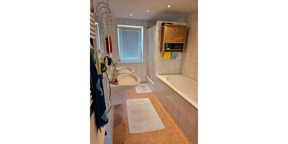 Einfamilienhaus Bonn Lannesdorf - 6.5 Zimmer, 140 m&sup2;, 490.000&euro; | Angebot:24842875