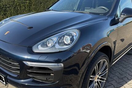 Porsche Cayenne 149.900 km 36.900 &euro; Köln 51147