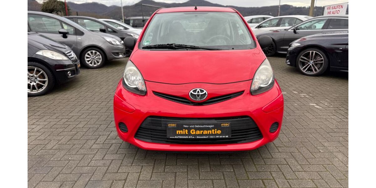 Toyota Aygo (X) 110.000 km 4.599 &euro; Bonn 53179
