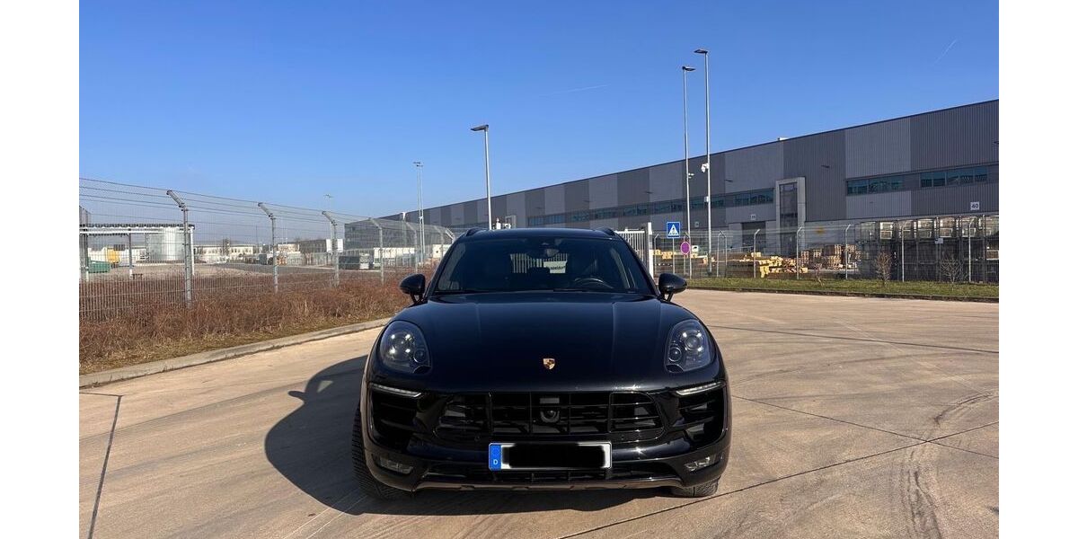 Porsche Macan 200.000 km 31.700 &euro; Euskirchen 53879