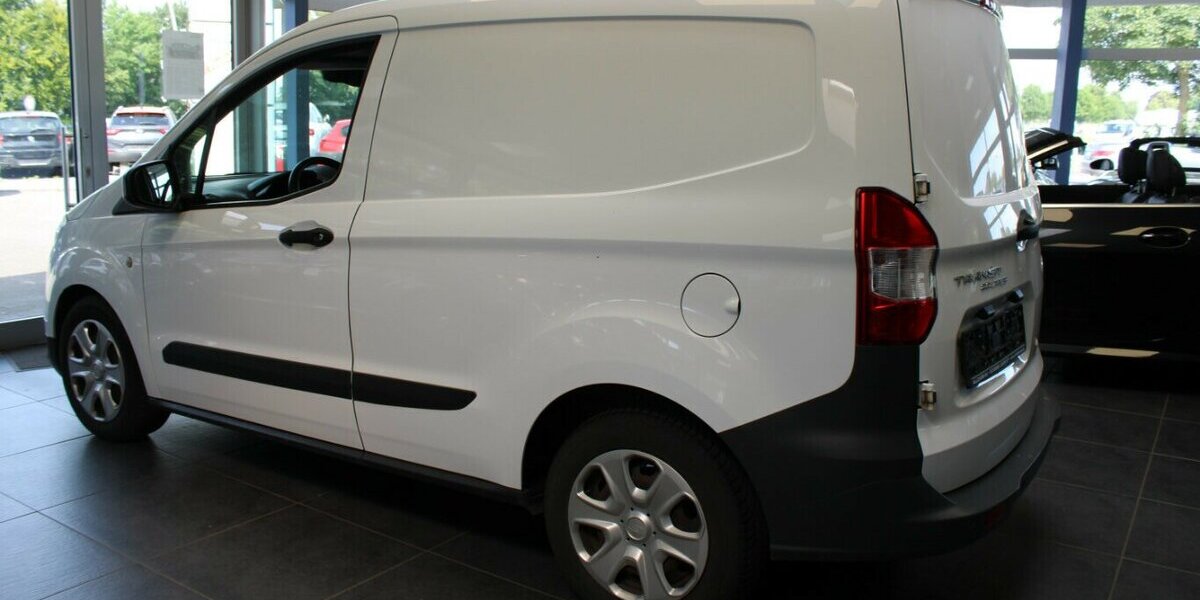 Ford Transit Courier 99.567 km 7.980 &euro; Euskirchen 53881