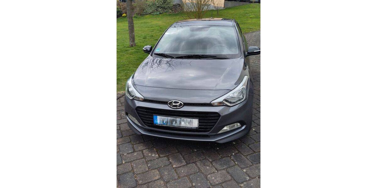 Hyundai i20 96.700 km 9.998 &euro; Hirz-Maulsbach 57635