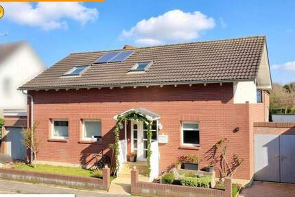 Haus Bonn Röttgen - 4 Zimmer, 140 m&sup2;, 450.000&euro; | Angebot:25739549