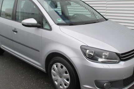 VW Touran 327.000 km 4.988 € Köln 50933