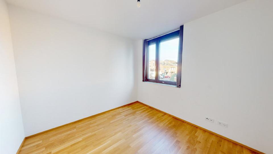 Etagenwohnung Erftstadt - 3 Zimmer, 96 m&sup2;, 1.350&euro; | Angebot:25349465