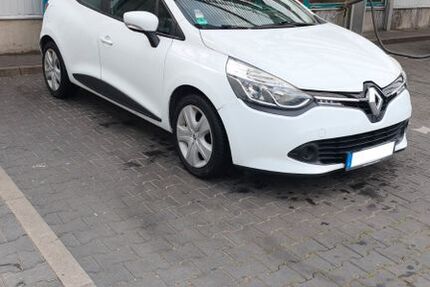 Renault Clio 151.000 km 2.599 &euro; Hürth 50354