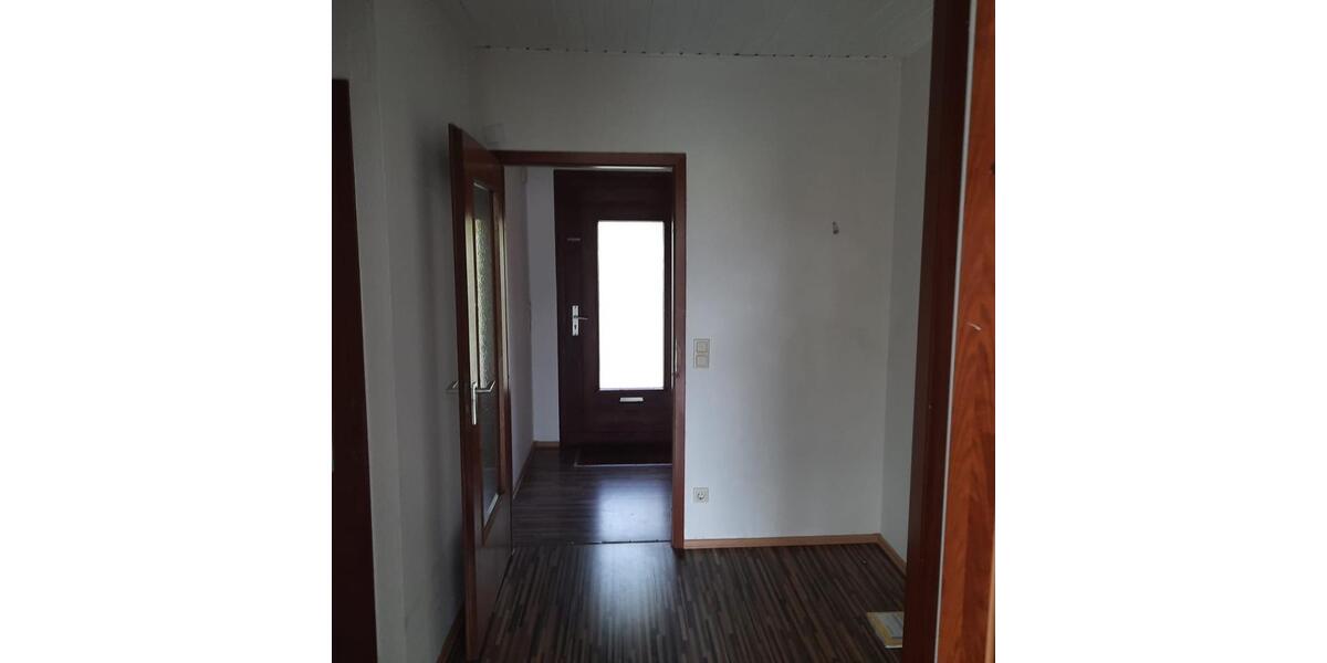 Erdgeschoßwohnung Königswinter - 3 Zimmer, 80 m&sup2;, 1.190&euro; | Angebot:25822548