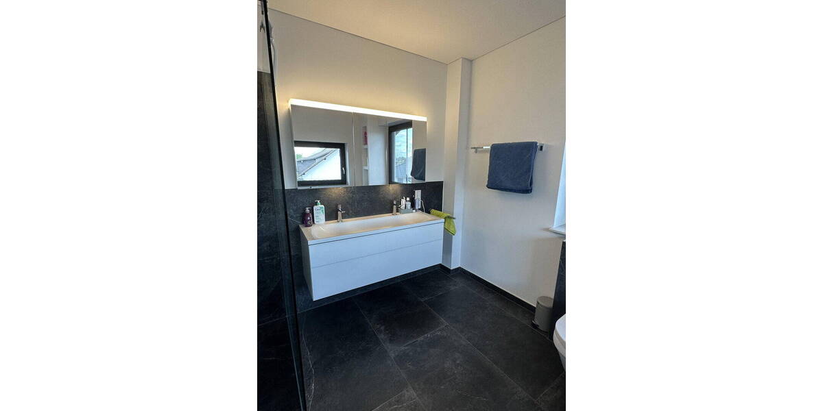Einfamilienhaus Sankt Katharinen (Landkreis Neuwied) - 7 Zimmer, 180 m&sup2;, 2.400&euro; | Angebot:26806002