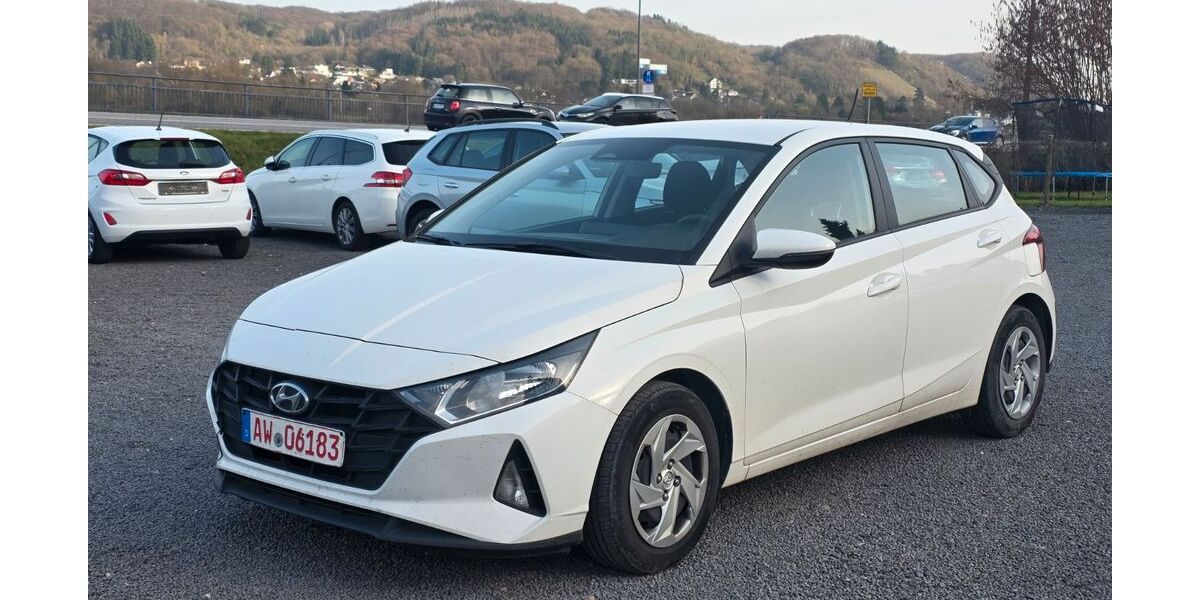 Hyundai i20 53.000 km 12.950 &euro; Oberwinter 53424