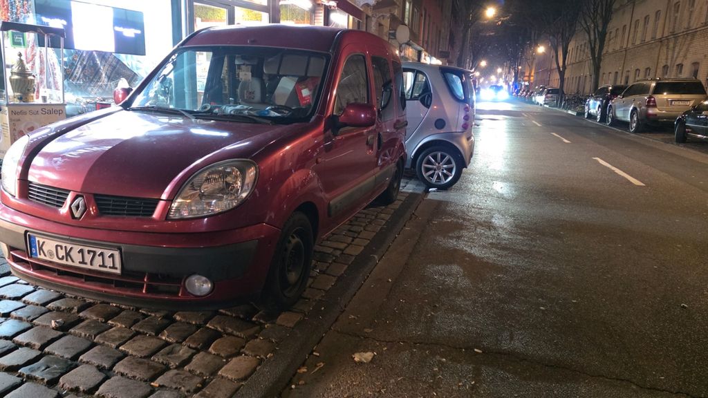 Renault Kangoo 129.500 km 690 &euro; Köln 50739
