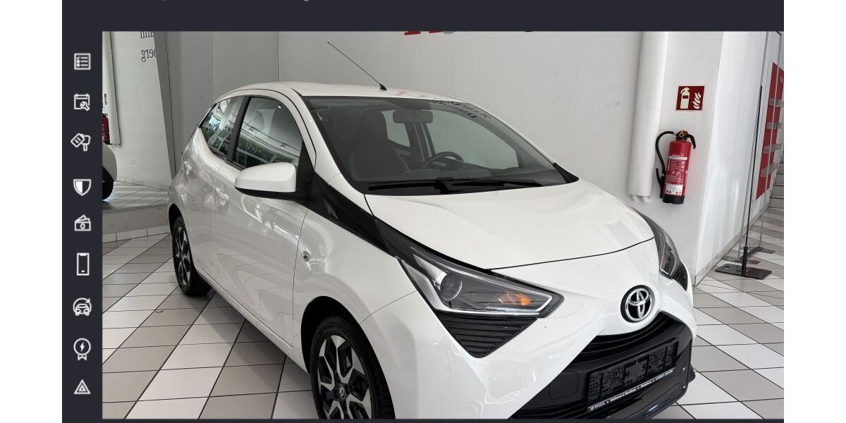 Toyota Aygo (X) 85.100 km 8.990 &euro; Siegburg 53721