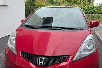 Honda Jazz 187.308 km 2.900 € Bonn 53229