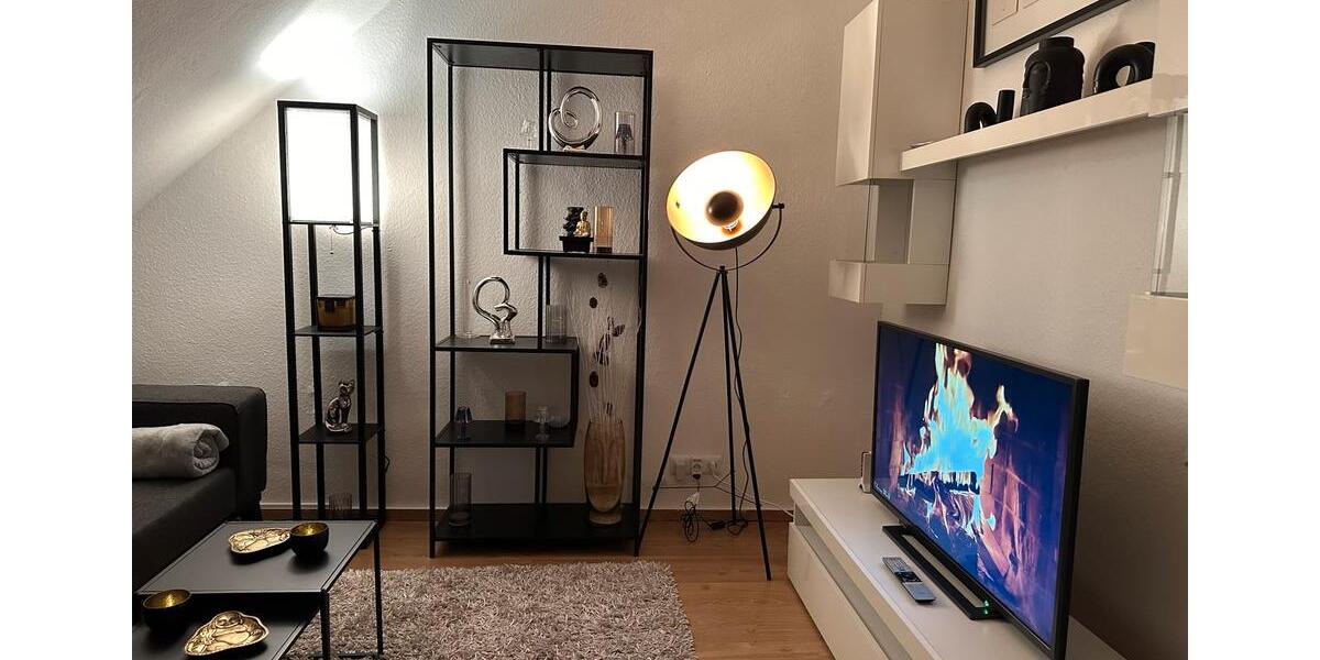 Dachgeschoßwohnung Köln Lindenthal - 2 Zimmer, 55 m&sup2;, 1.330&euro; | Angebot:23484096