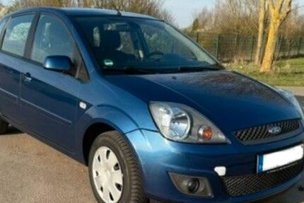 Ford Fiesta 79.000 km 2.950 &euro; Brühl 50321