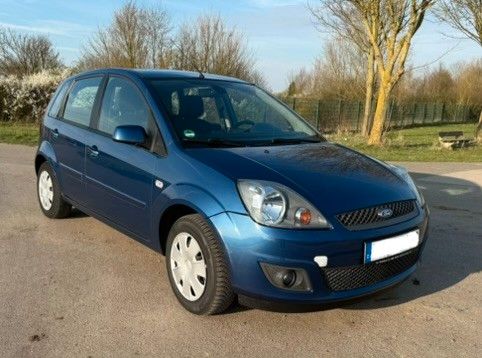 Ford Fiesta 79.000 km 2.950 &euro; Brühl 50321