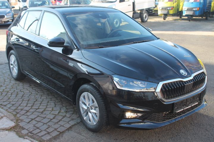 Skoda Fabia 5.500 km 18.390 &euro; Bonn 53225