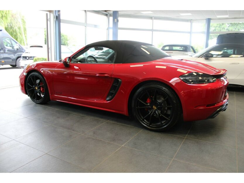 Porsche 718 Boxster GTS Sport-/AGA/Chrono/Design 73.299 km 63.980 € Euskirchen 53881