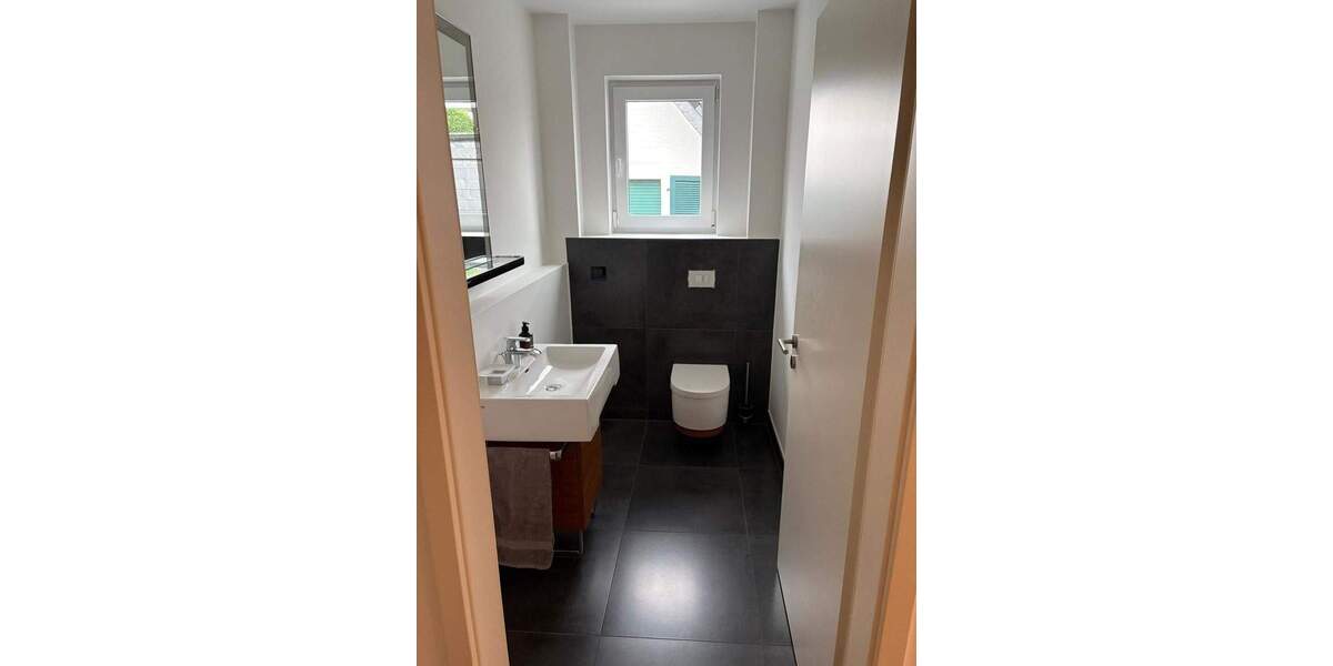 Einfamilienhaus Niederkassel - 7 Zimmer, 373 m&sup2;, 1.600.000&euro; | Angebot:25837714