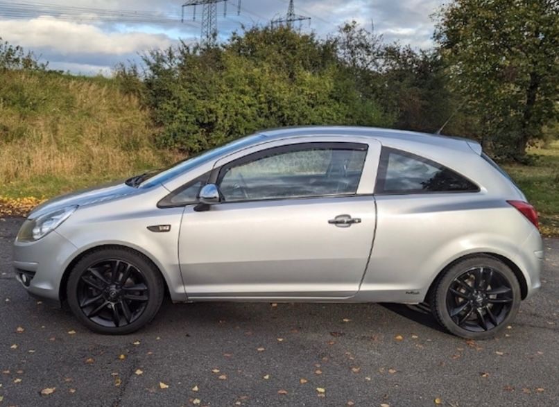Opel Corsa 133.000 km 2.500 &euro; Bonn 53111