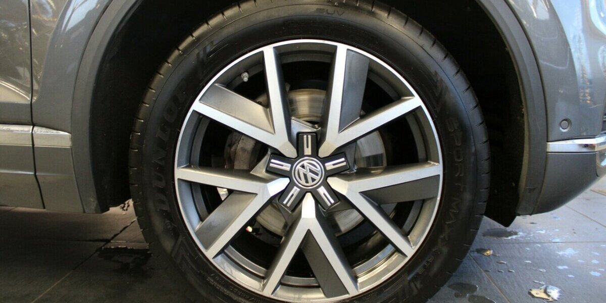 VW Touareg 3.0 V6 TDI 4Motion DPF Automatik 115.440 km 35.980 &euro; Euskirchen 53881