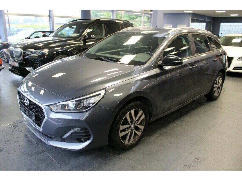 Hyundai i30 1.4 Select 64.945 km 13.980 € Euskirchen 53881