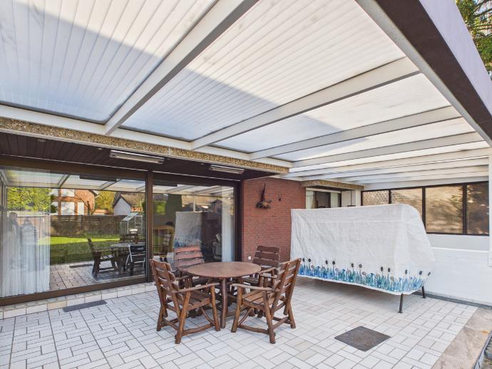 Etagenwohnung Erftstadt - 4 Zimmer, 153 m&sup2;, 1.600&euro; | Angebot:25500382