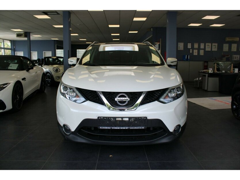 Nissan Qashqai 1.6 DIG-T 360° 4x2 109.771 km 13.980 € Euskirchen 53881