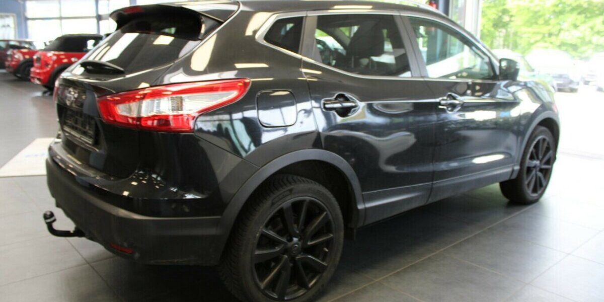 Nissan Qashqai 1.6 dCi Xtronic TEKNA - Pano - AHK - 108.138 km 14.980 &euro; Euskirchen 53881