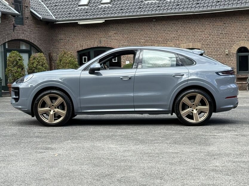 Porsche Cayenne 9.800 km 119.790 € Frechen (bei Köln) 50226