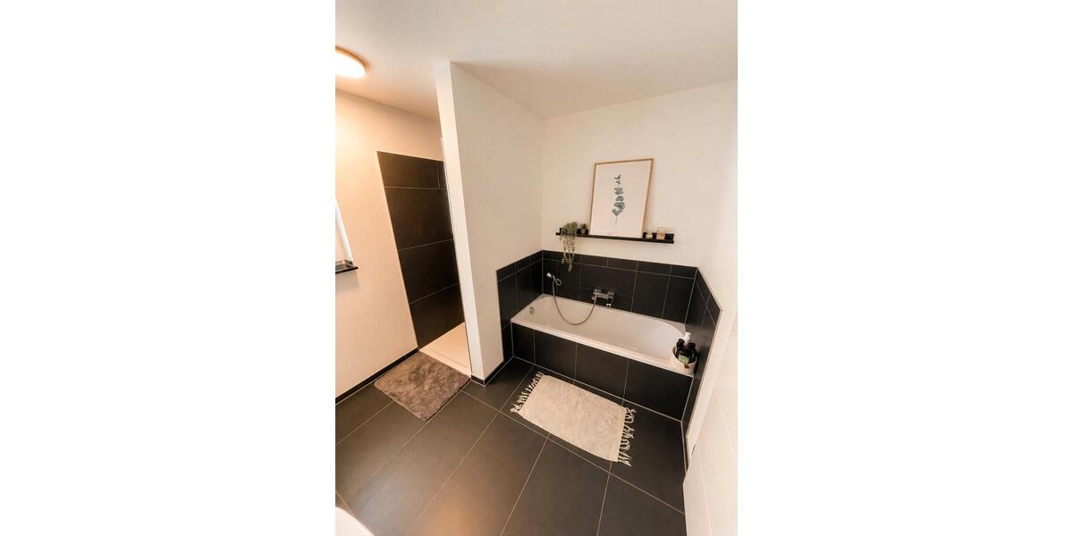Doppelhaushälfte Overath - 3 Zimmer, 101 m&sup2;, 399.000&euro; | Angebot:27076837