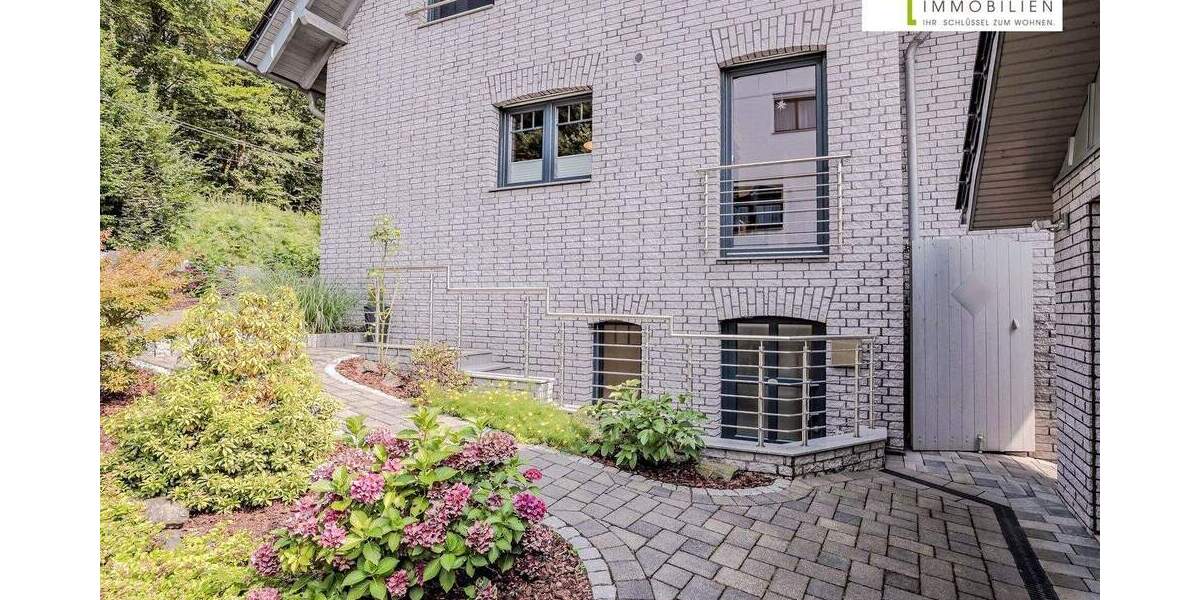 Einfamilienhaus Much / Niederheimbach Niederheimbach - 6 Zimmer, 224 m&sup2;, 1.100.000&euro; | Angebot:25742524